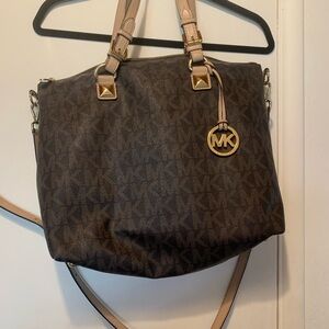 Michael Kors large zipper purse